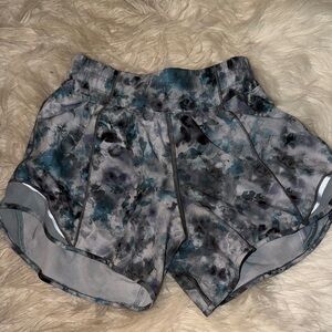 lululemon athletica Women's Athletic Shorts - Black and Blue Pattern